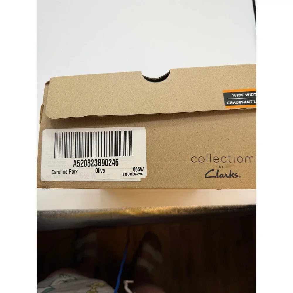 Clarks Caroline Park Olive Suede Lace Up Side Zip Ankle Boots Womens 6.5W Wide